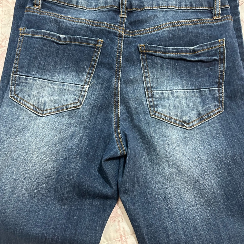 Soft Skinny Jeans 
Size 4